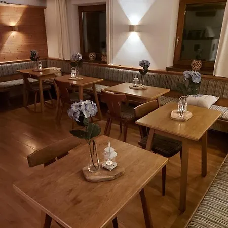 Bed & Breakfast Zum Schneider Finkenberg
