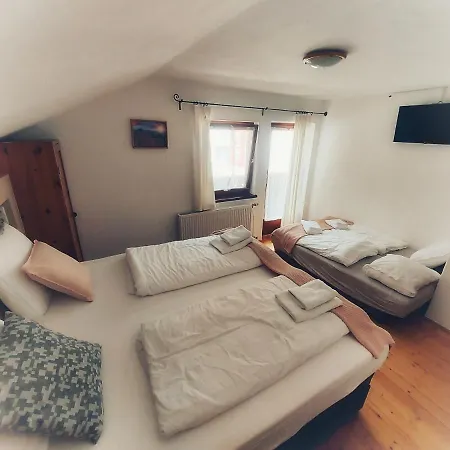 Bed & Breakfast Zum Schneider
