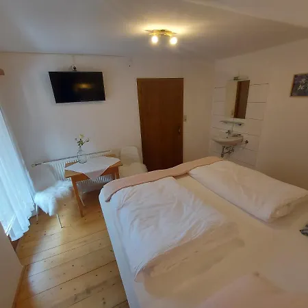 Bed & Breakfast Zum Schneider 3*