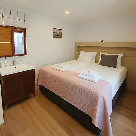 Zum Schneider Bed and breakfast Finkenberg