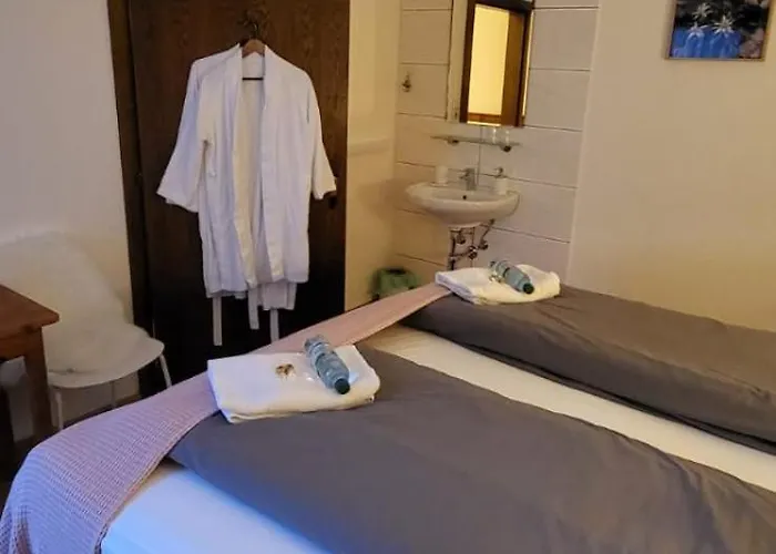 Zum Schneider Alojamento de Acomodação e Pequeno-almoço 3*