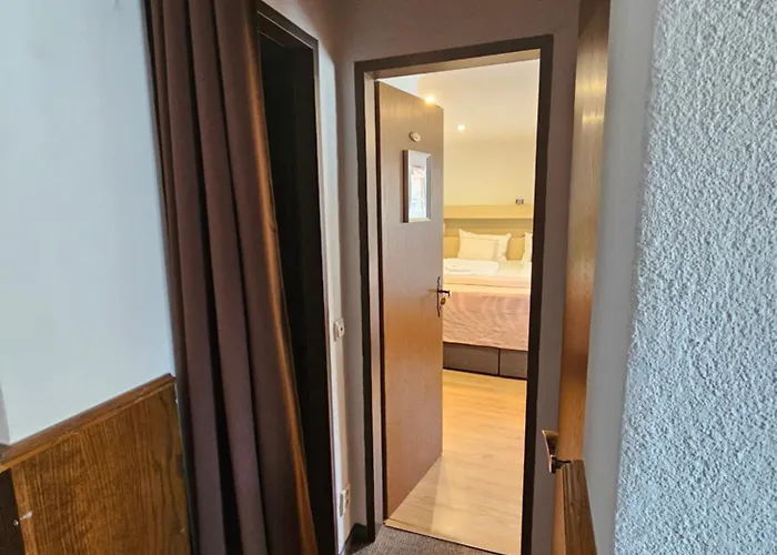 Zum Schneider Alojamento de Acomodação e Pequeno-almoço Finkenberg