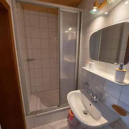 Nocleg ze śniadaniem Zum Schneider Finkenberg